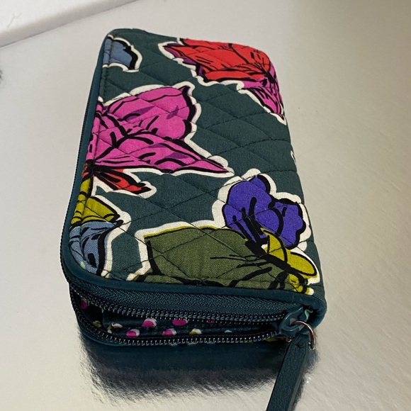 Vera Bradley Falling Flowers RFID Georgia Wallet - Picture 3 of 3
